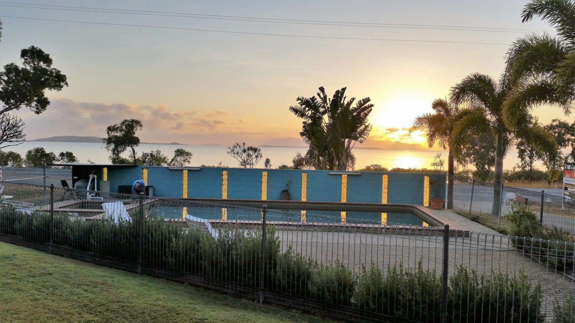 Ocean View Motel Bowen Ngoại thất bức ảnh